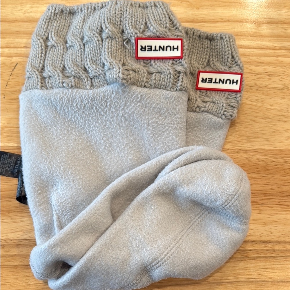 Hunter Light Gray Cable Knit Men's Socks